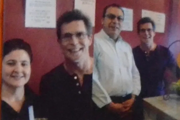 Rick Bayless Endorses Kristoffer's Cakes